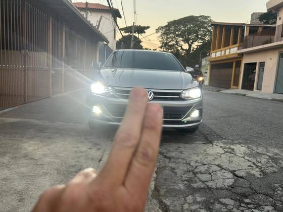 VOLKSWAGEN VIRTUS 1.0 200 TSI COMFORTLINE AUTOMÁTICO
